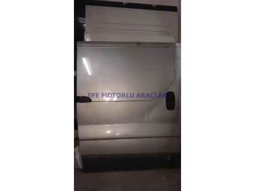 Renault Trafic Sürgülü Kapı